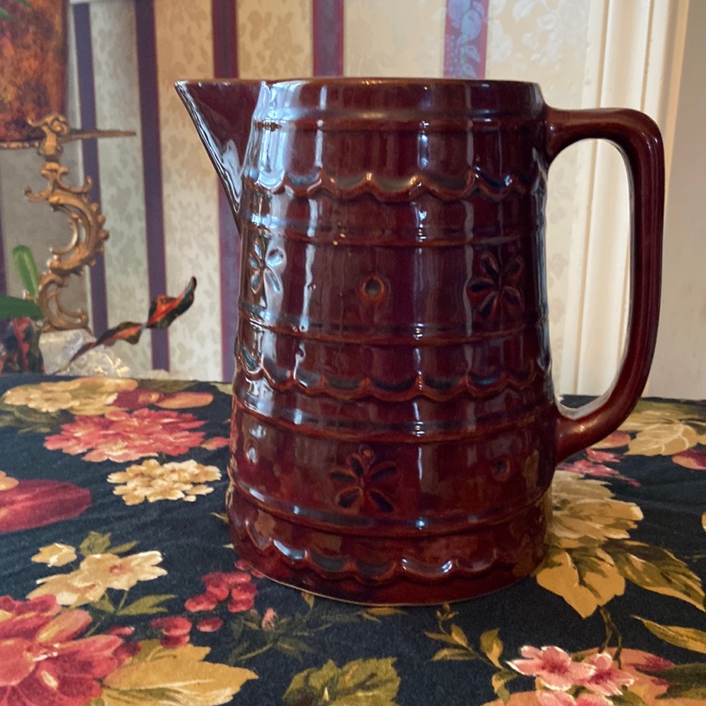 Marcrest Pitcher